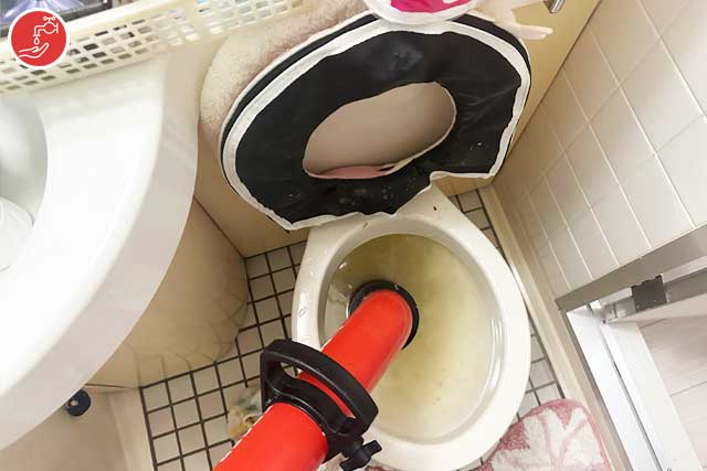 トイレつまりローポンプ作業事例-神戸市西区竹の台