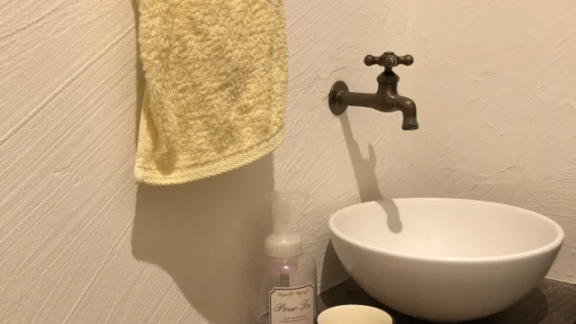 トイレの手洗い器の後付けをDIYでやってもいい？