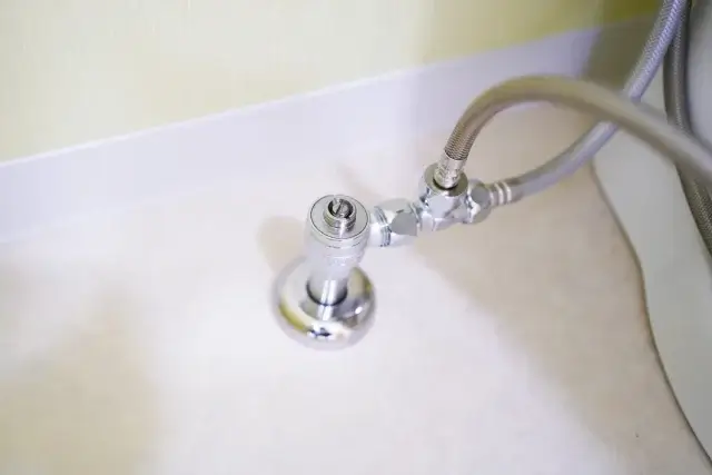 トイレがあふれた！まずは落ち着いて行うべき応急処置