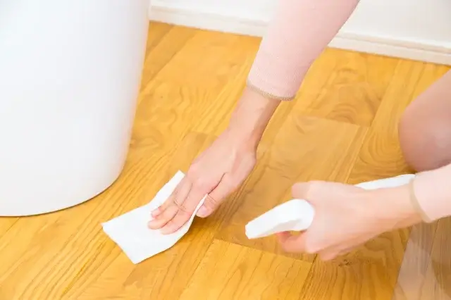 便器と床のすき間や床全体が濡れる原因は？